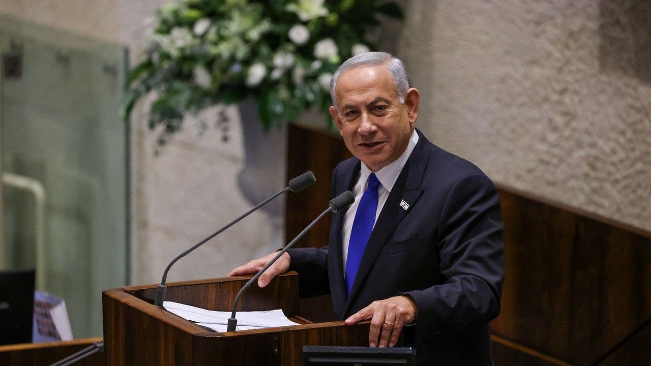 Netanyahu, ülke tarihindeki en sağcı koalisyonu kurarak geri döndü