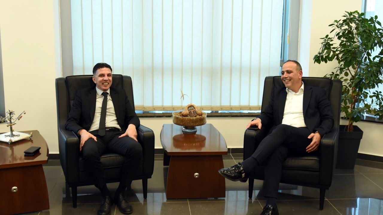 Lefkoşa Türk Belediyesi Başkanı Harmancı, Gönyeli Alanköy Belediyesi Başkanı Amcaoğlu ile görüştü