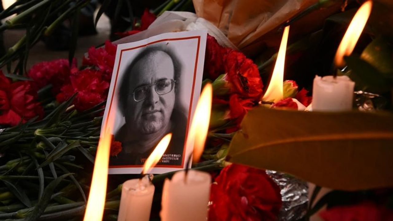Gazeteci-yazar Uğur Mumcu ölümünün 30'uncu yılında anıldı