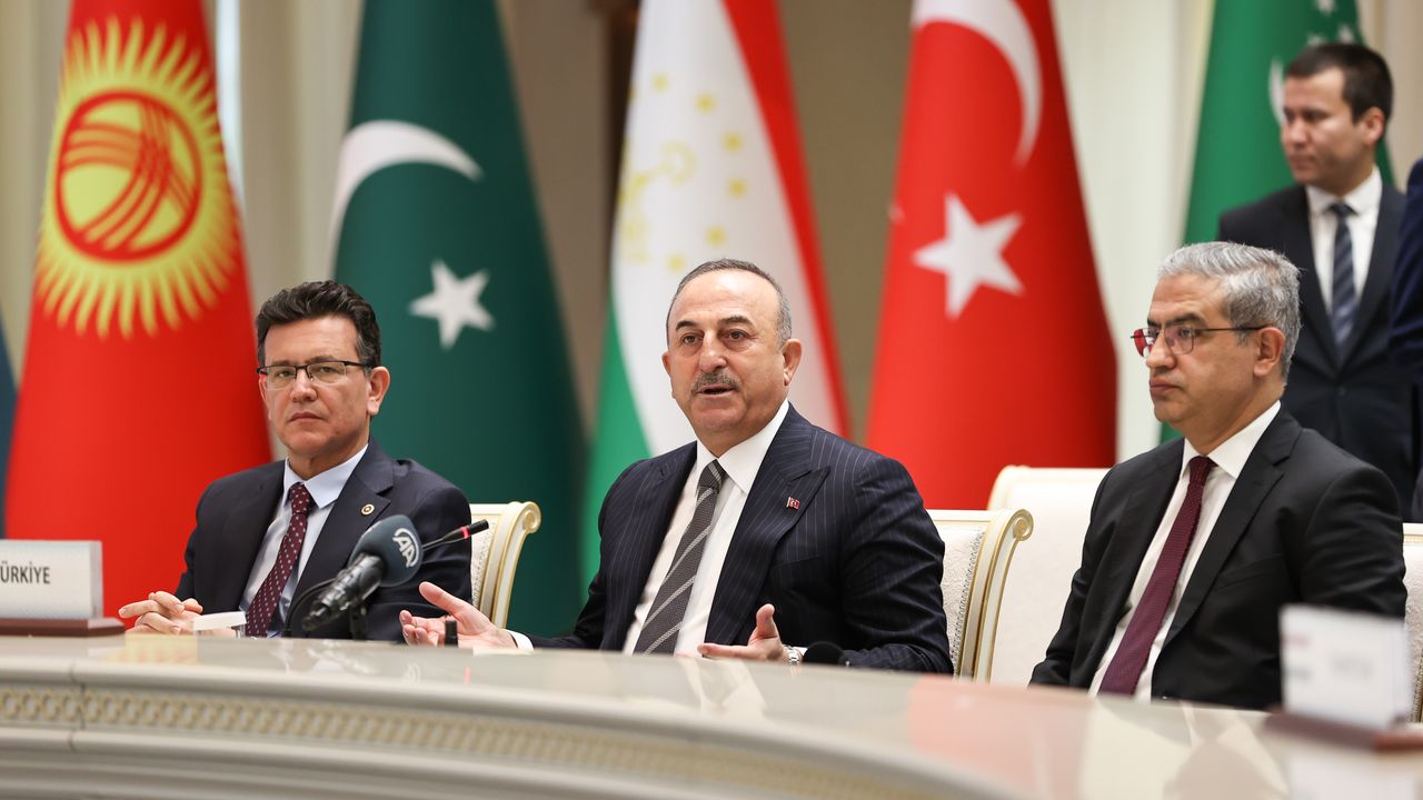 TC Dışişleri Bakanı Çavuşoğlu, Özbekistan'da EİT Bakanlar Konseyi 26. Toplantısı'nda konuştu