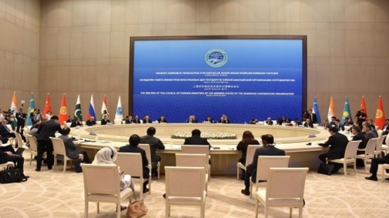 KKTC’nin gözlemci üye olduğu Ekonomik İşbirliği Teşkilatı Dışişleri Bakanları Toplantısı, Özbekistan’da başladı