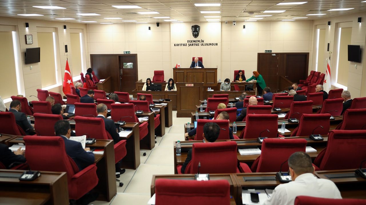 Cumhuriyet Meclisi Genel Kurulu toplandı... Gündem belediyeler
