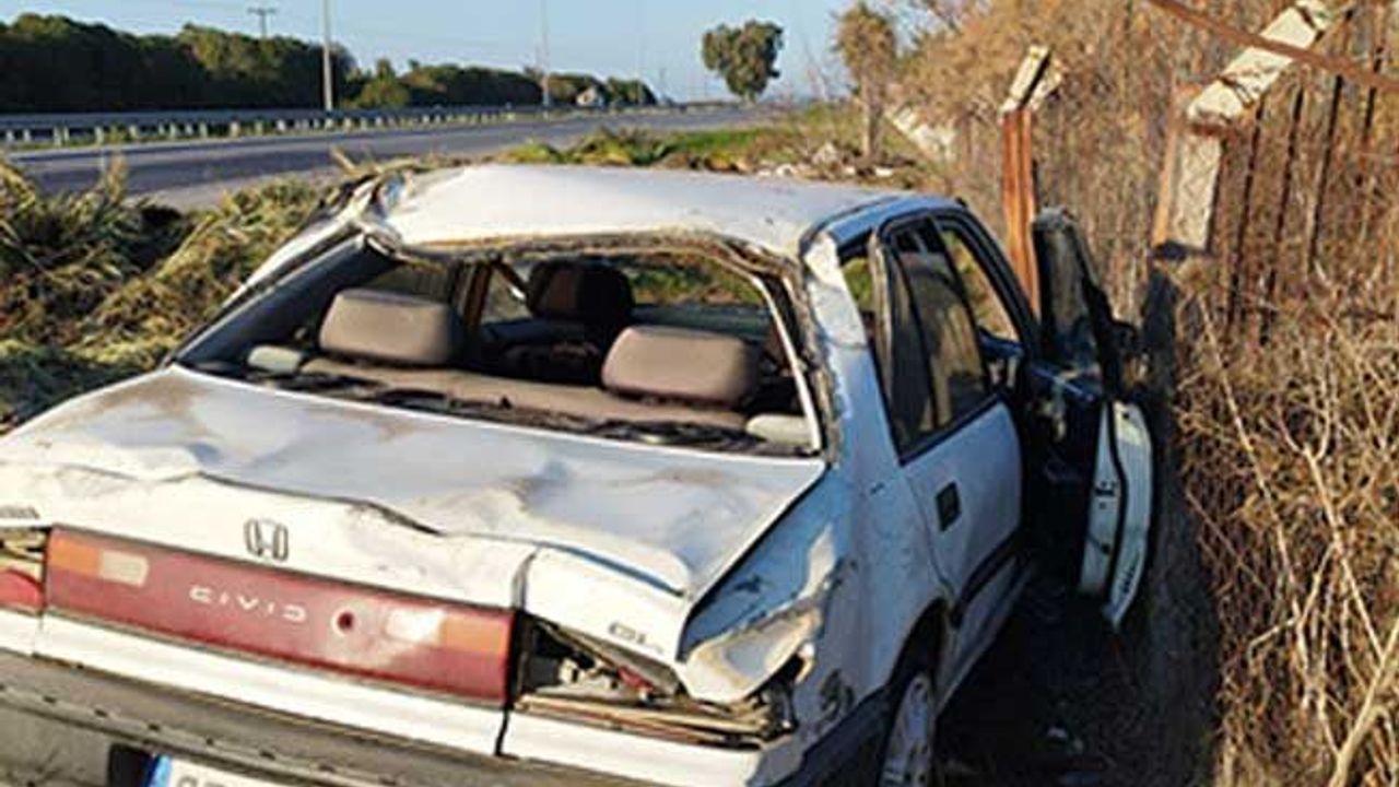 Lefkoşa- Güzelyurt anayolunda trafik kazası...Aracıyla takla atan sürücü hastaneye kaldırıldı