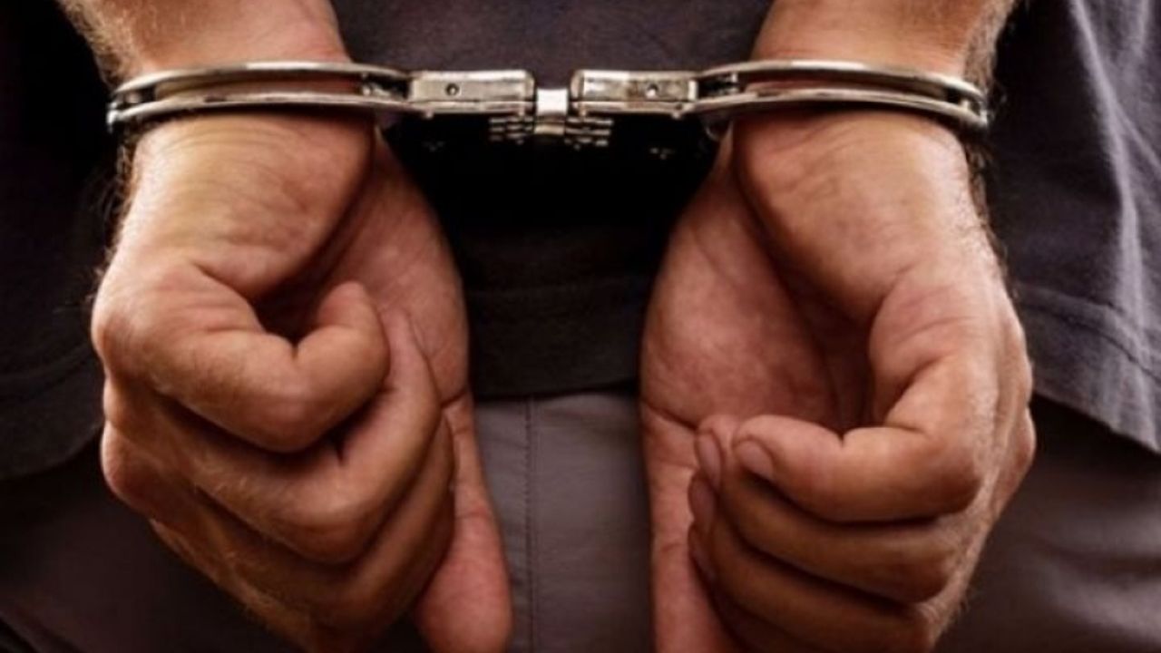 Tutukluya uyuşturucu hap iletmeye çalışan 3 kişi tutuklandı
