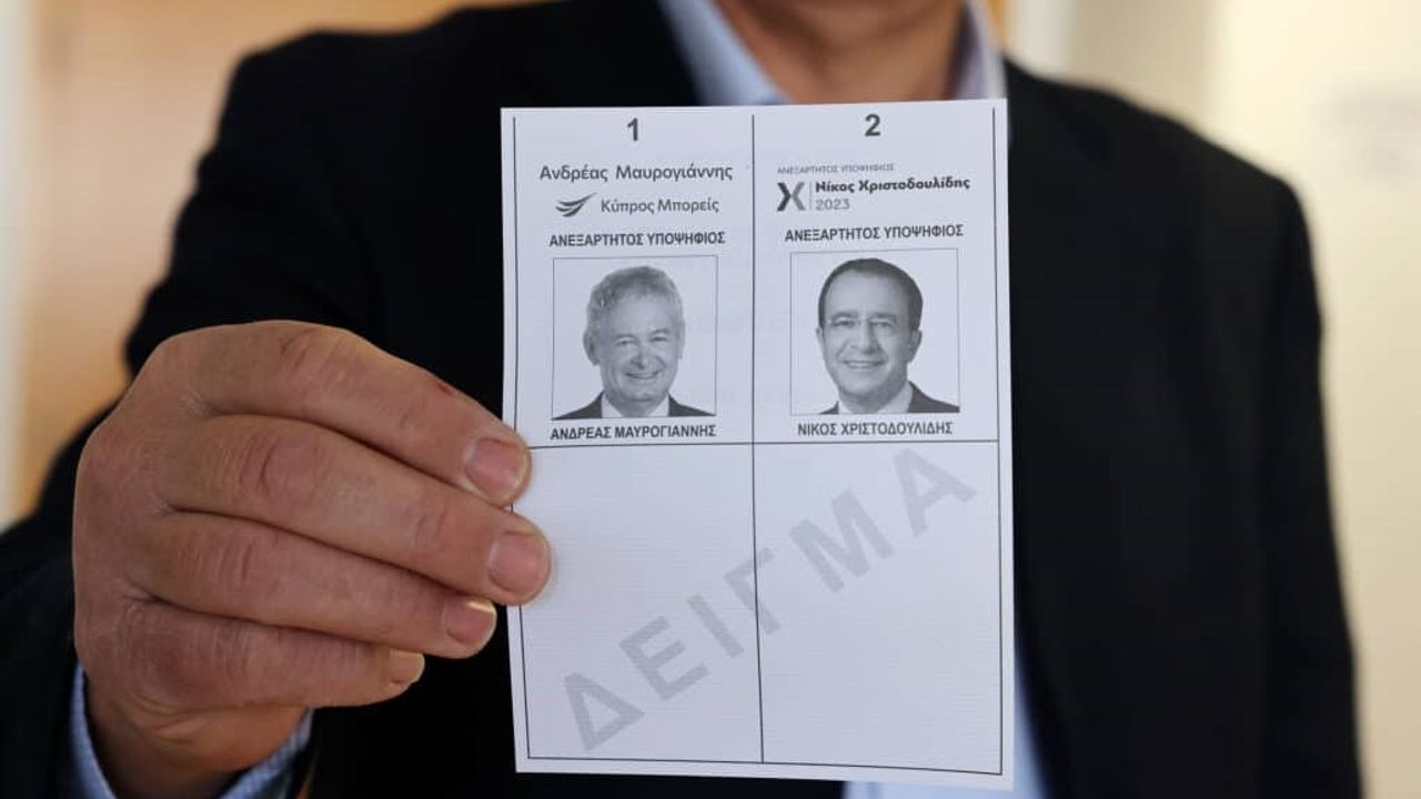 Güney Kıbrıs’ta 12.00 itibariyle seçime katılım oranı yüzde 35.4