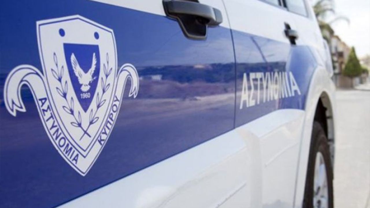 Rum polisi 4 insan kaçakçısını yakaladı