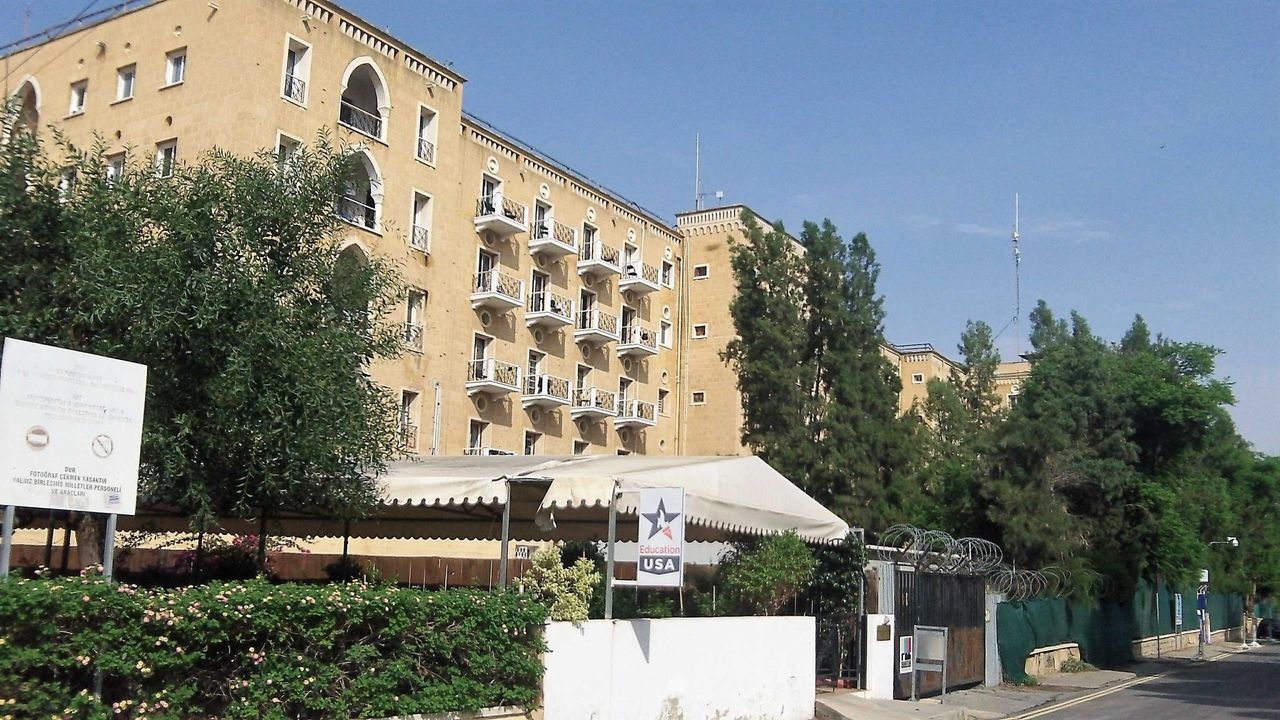 Kıbrıslı Türk ve Rum siyasi partiler Ledra Palas Otel’deki rutin toplantılar çerçevesinde dün yeniden bir araya geldi
