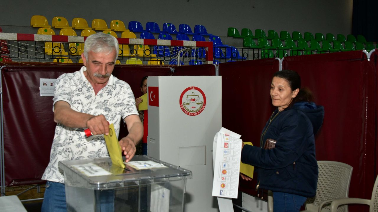 14 Mayıs seçimleri: Yurt dışı oyları Türkiye'ye nasıl taşınacak?