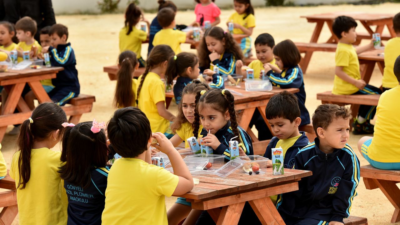 21-27 Mayıs Süt Haftası…Gönyeli Fazıl Plümer Anaokulu’nda kahvaltılı etkinlik düzenlendi