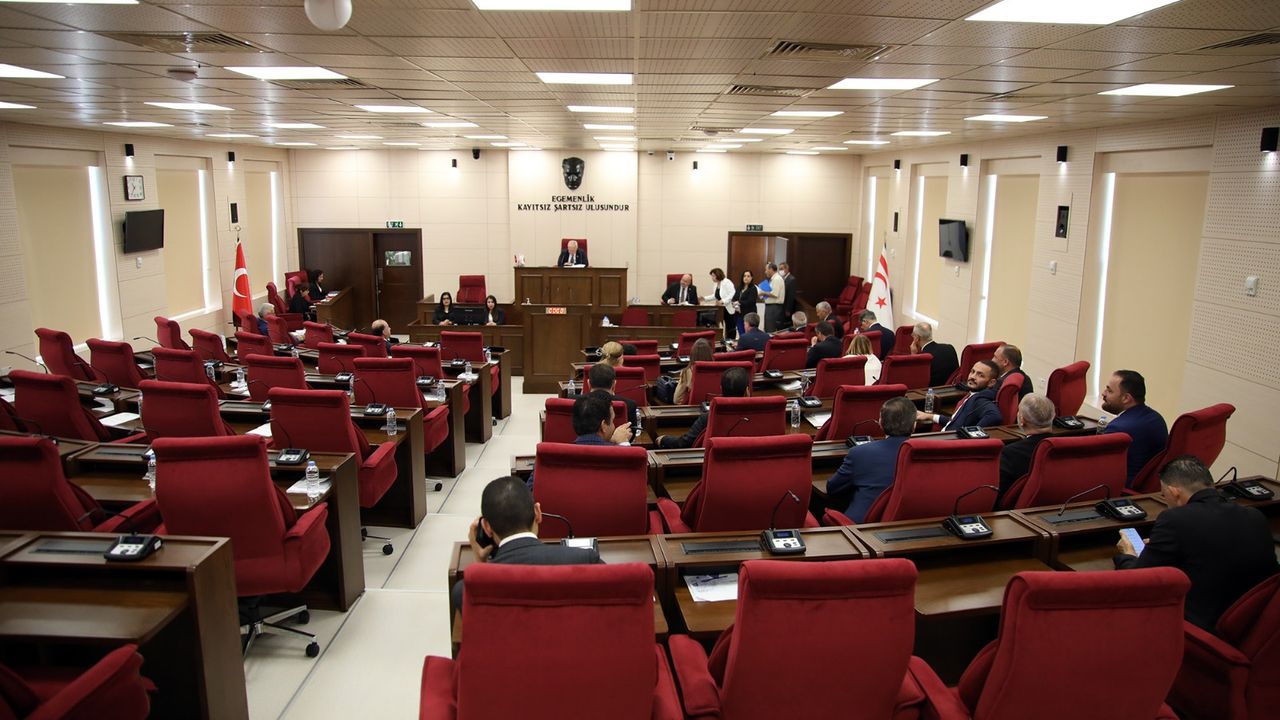 Meclis toplandı... “Seçim ve Halkoylaması (Değişiklik) Yasa Önerisi” kabul edildi
