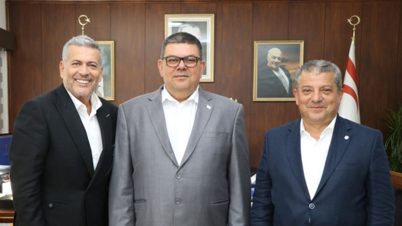 Maliye Bakanı Berova, MHP Mersin Milletvekili Uysal’ı kabul etti