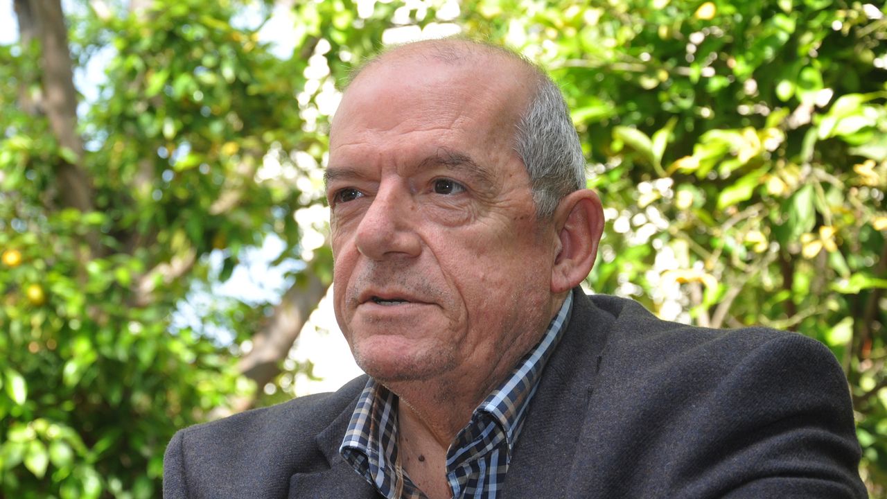 Gazeteci-yazar Süleyman Ergüçlü hayatını kaybetti