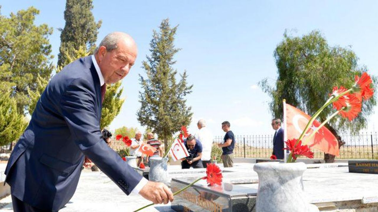 Cumhurbaşkanı Tatar, Taşkent şehitlerini andı