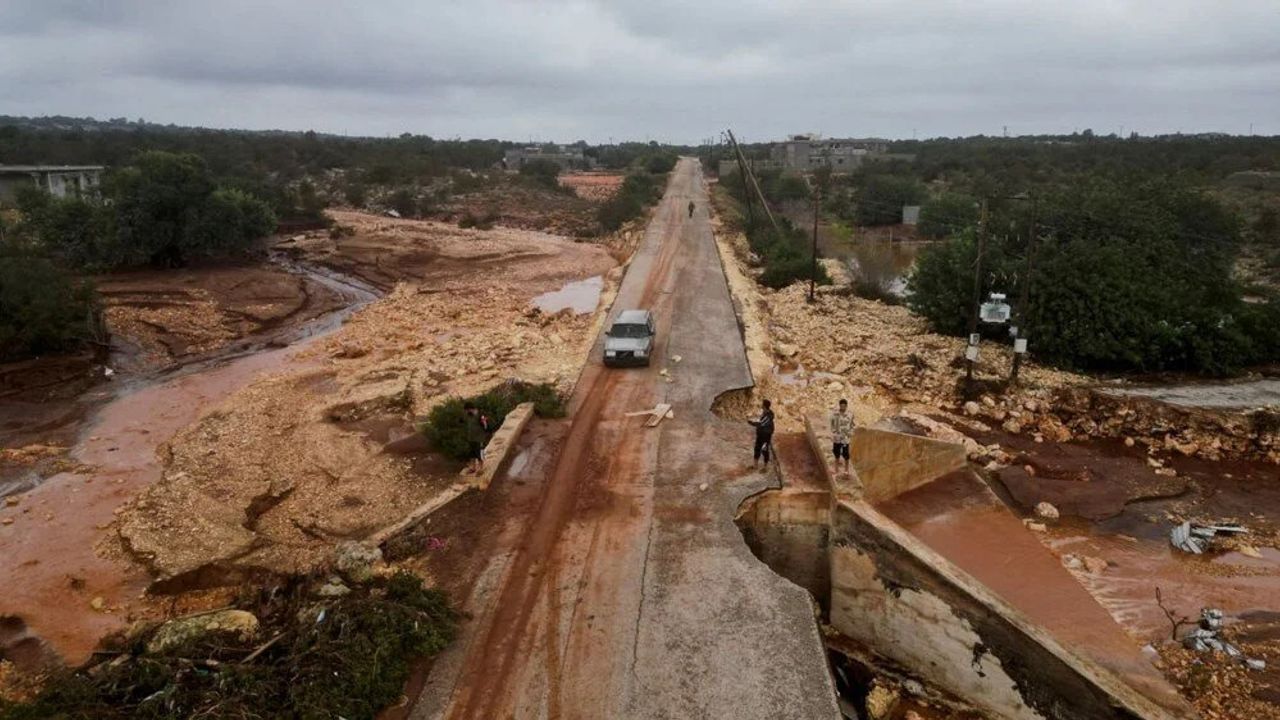 Libya'nın doğusundaki yağışlarda 1500'den fazla kişi öldü, 7 bin kişi kayıp
