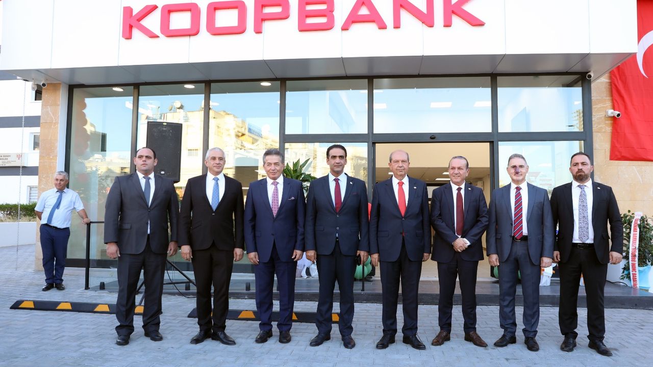 Cumhurbaşkanı Tatar: “KOOPBANK Kıbrıs Türkü’nün bankasıdır”