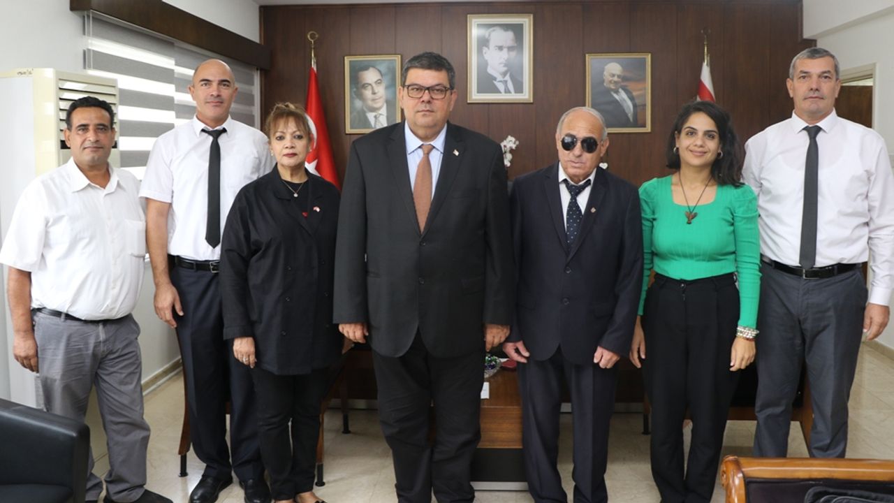 Maliye Bakanı Berova, Kıbrıs Türk Engelliler Federasyonu’nu kabul etti