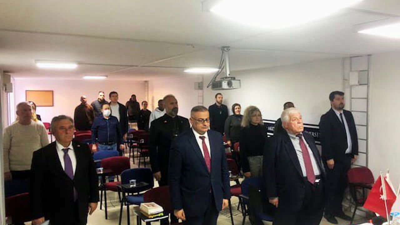 Akdeniz Karpaz Üniversitesi’nde “Kıbrıs Türk Mücadele Tarihinde 21 Aralık” paneli düzenlendi