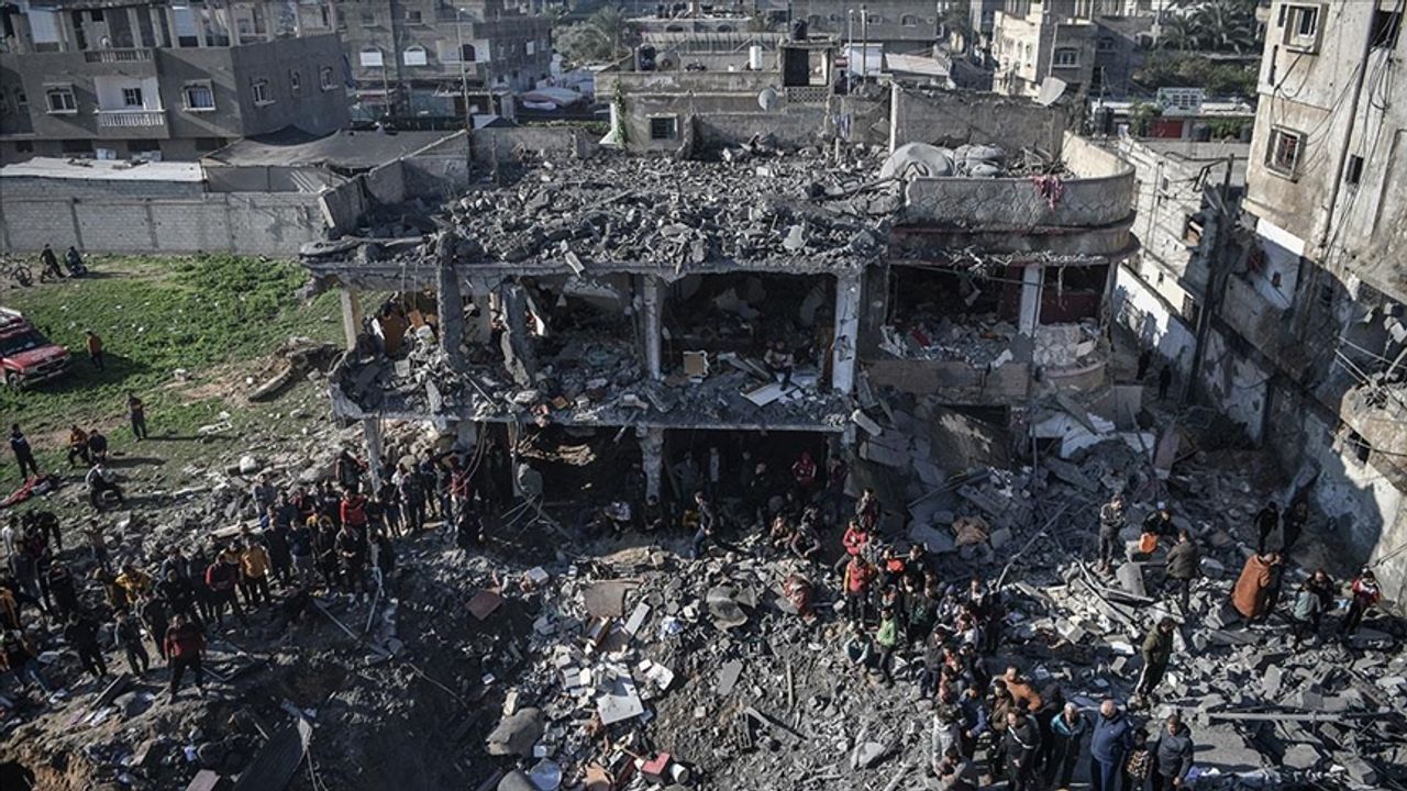 Gazze'de saldırılarda can kaybı 19 bin 667'ye yükseldi