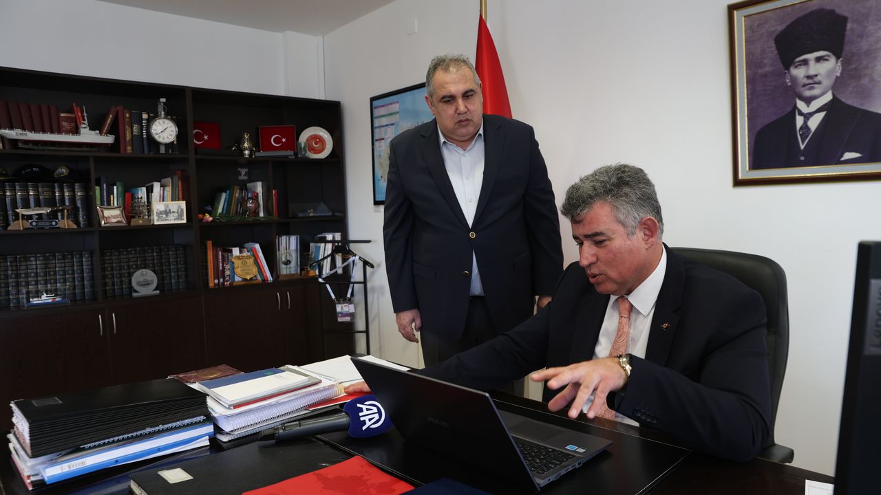 Türkiye'nin Lefkoşa Büyükelçisi Feyzioğlu, AA'nın "Yılın Kareleri" oylamasına katıldı