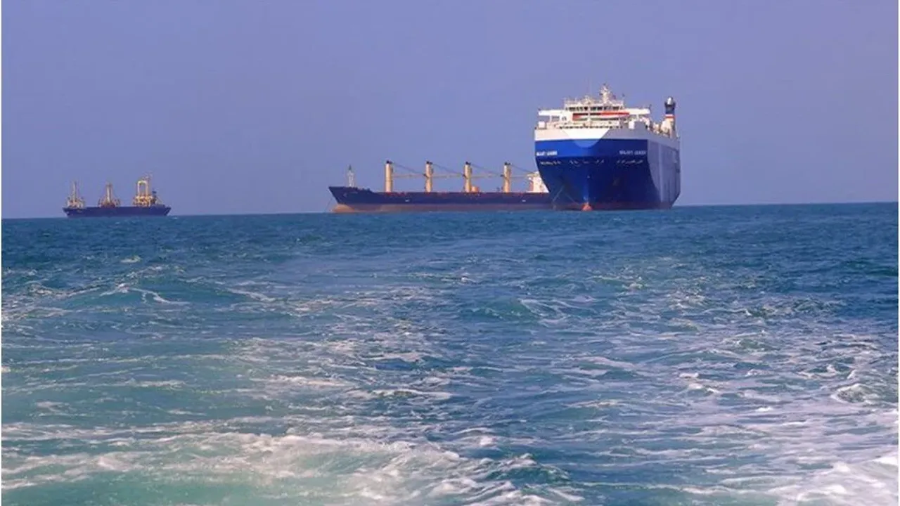 Husiler: İsrail'le bağlantısı olmadığını açıklayan 64 gemi Kızıldeniz'den güvenle geçti