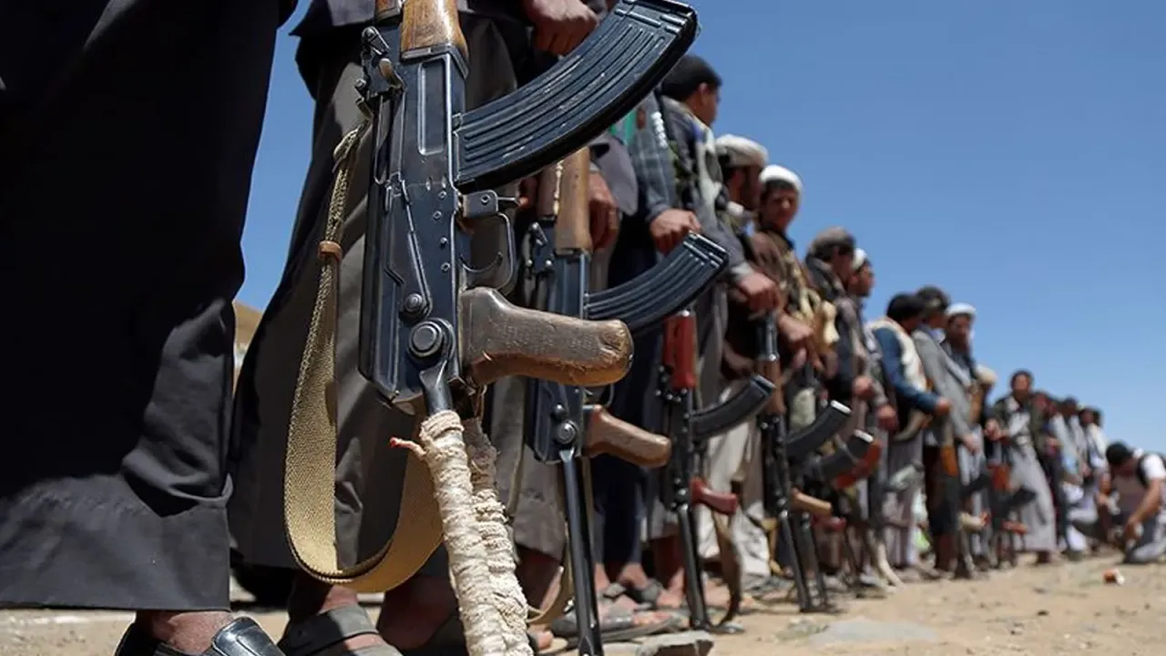 Yemen'deki Husiler: "Kızıldeniz'de ABD'ye ait bir gemiye saldırı düzenledik"
