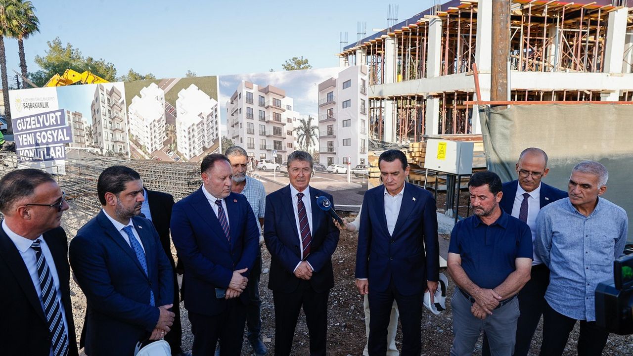 Başbakan Üstel, Güzelyurt Yeni Sosyal Konut Projesi’ni inceledi