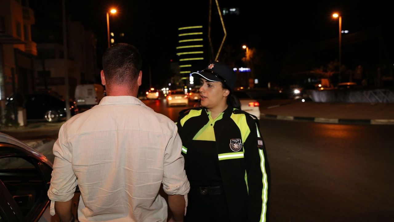 Trafik denetimlerinde 323 sürücü rapor edildi, 48 araç trafikten men edildi