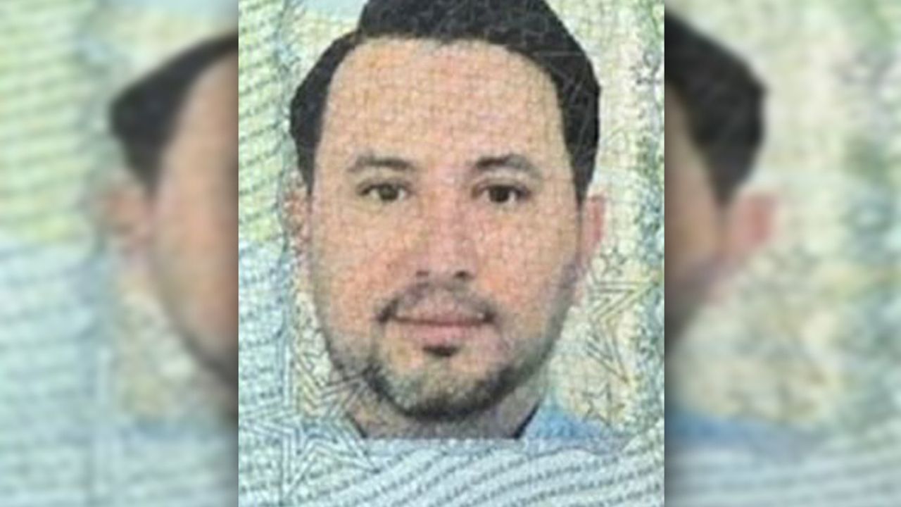 Güney Kıbrıs KKTC’de inşaat sektörü yatırımcısı olduğu için Fransa'da tutuklattığı İranlı’nın iadesini bekliyor