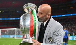 Kanser tedavisi gören eski İtalyan futbolcu Gianluca Vialli, yaşamını yitirdi