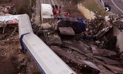 Yunanistan'daki tren kazasında 2 Kıbrıslı Rum öğrenci kayıp!