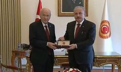 TBMM Geçici Başkanı Devlet Bahçeli görevi Mustafa Şentop'tan devraldı