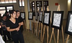 Mağusa Kültür Derneği’nin Şampiyon Melekler Takımı’na ithaf ettiği karakalem resim sergisi açıldı