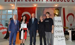 Cumhurbaşkanı Tatar, Bülent Ecevit Anadolu Lisesi’nin 2022-2023 Akademik Yılı mezuniyet törenine katıldı