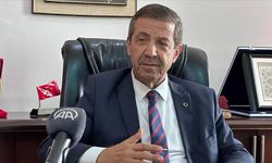 Ertuğruloğlu: “Erdoğan'ın seçim sonrası ilk ziyaretini KKTC'ye düzenlemesi Rumlara çok anlamlı bir cevap”