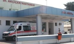 Türkiye İş Bankası’nın katkısıyla alınan mobil dijital röntgen cihazı Girne Dr. Akçiçek Hastanesi’ne teslim edildi