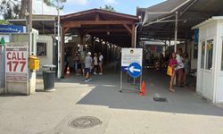 Güney'de yerliler ve turistlerin ihtiyaçlarını KKTC’den karşılamaları mağazaları zora soktu