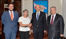 Cumhurbaşkanı Tatar, Avrupa Parlamenteri Isabel Santos’u kabul etti