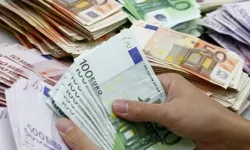 Güney Kıbrıs'ta üst düzey devlet yetkililerine hatırı sayılır maaş zammı