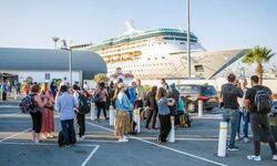 İsrail’den deniz yoluyla ayrılan 159 Amerikan vatandaşı Larnaka Limanı’na ulaştı