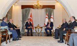 Cumhurbaşkanı Ersin Tatar, Türk Dünyası Mühendisler ve Mimarlar Birliği heyetini kabul etti