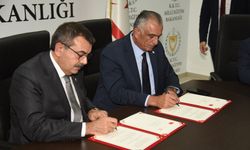 Bakan Çavuşoğlu TC Milli Eğitim Bakanı Tekin ile görüştü... İşbirliği protokolü imzalandı