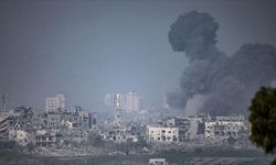 İsrail'in Gazze'ye düzenlediği saldırılarda can kaybı 7 bin 703'e yükseldi