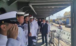 Başbakan Üstel, TCG Cezayirli Gazi Hasan Paşa ve TCG İskenderun gemilerini ziyaret etti