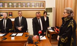 Yargıçlığa atanan Evren Mürsel ve İzzet Erkanlılar bugün sabah düzenlenen törenle yemin etti