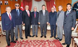 Başbakan Üstel, Kıbrıs TMT Mücahitler Derneği’ni kabul etti
