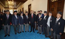 Cumhurbaşkanı Tatar, Bilecik’te Kıbrıs gazileri ile buluştu
