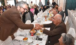 Girne Belediyesi İkinci Bahar üyeleri, yeni yıl yemeğinde biraraya geldi