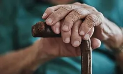 Güney Kıbrıs'ta yaşlı kadına hastanede kötü muamele
