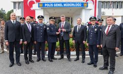Türkiye tarafından hibe edilen toplam 12 araç ve çeşitli malzemeler törenle PGM’ye teslim edildi