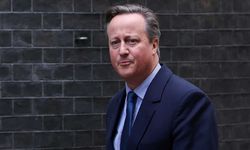 İngiltere Dışişleri Bakanı Cameron: "Gemilere saldıranlara karşı harekete geçmekte haklıyız"